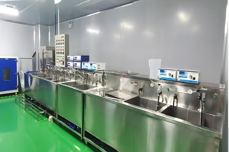 Cleaning workshop: Use bubbling cleaning with good cleaning effect.